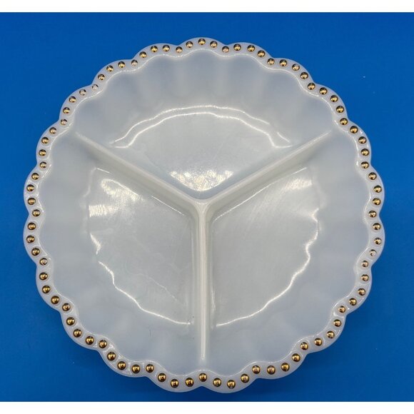 Elegant White Gold Trimmed Decorative Serving Platter With Scalloped Edge - Picture 2 of 5